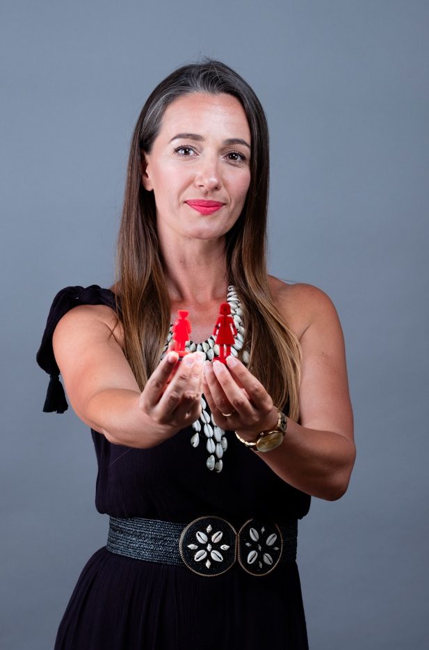 Psicóloga Carla Gabriel Santos ajuda mulheres empreendedoras a recuperar o equilíbrio emocional