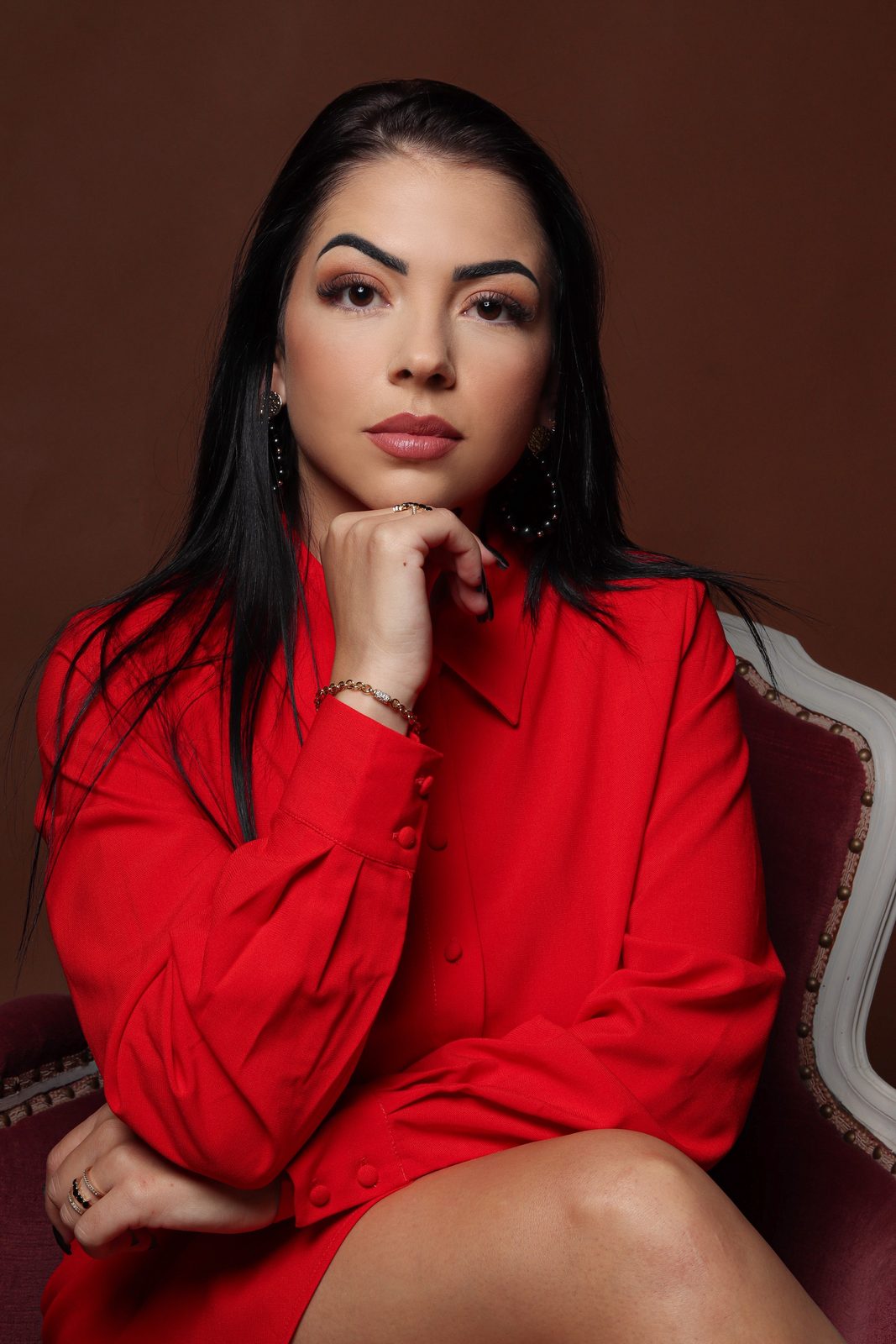 Daniela Gomes leva técnica de extensão de cílios da Bélgica à Suíça